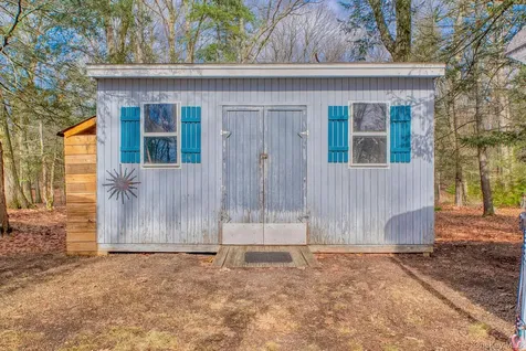 140 Gallis Hill Road Kingston NY 12401