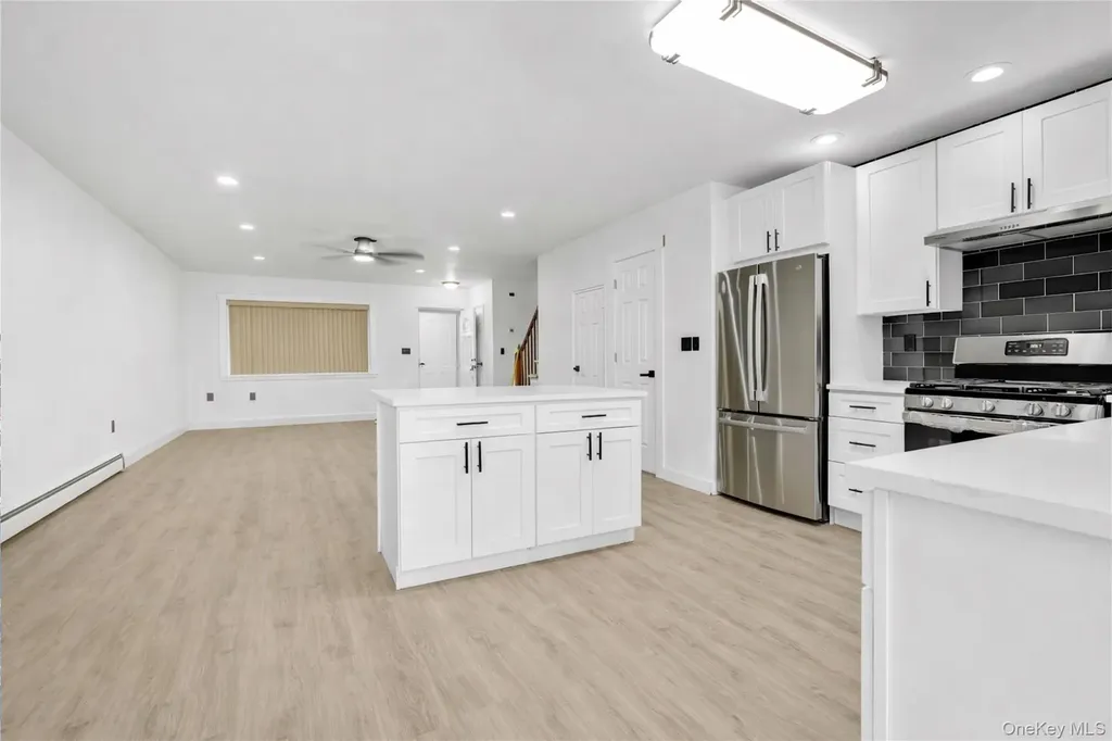 2829 Schurz Avenue Bronx NY 10465