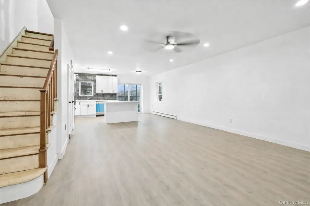 2829 Schurz Avenue Bronx NY 10465