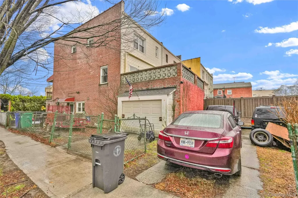 2829 Schurz Avenue Bronx NY 10465