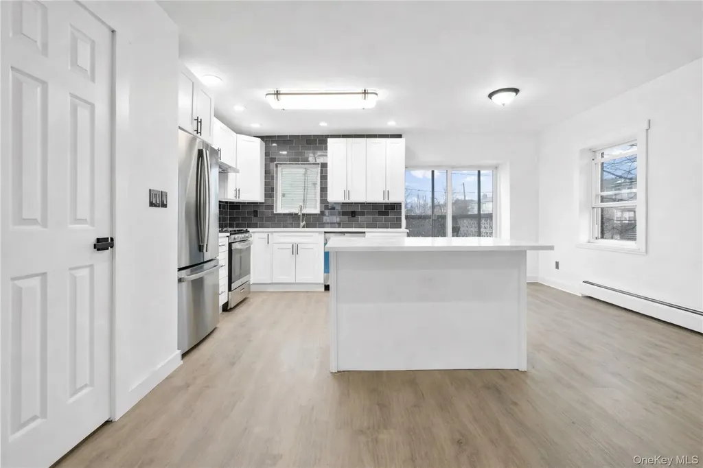 2829 Schurz Avenue Bronx NY 10465