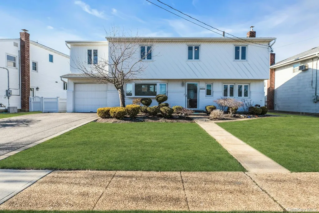 2505 Walters Court Bellmore NY 11710