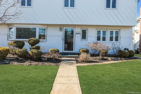 2505 Walters Court Bellmore NY 11710