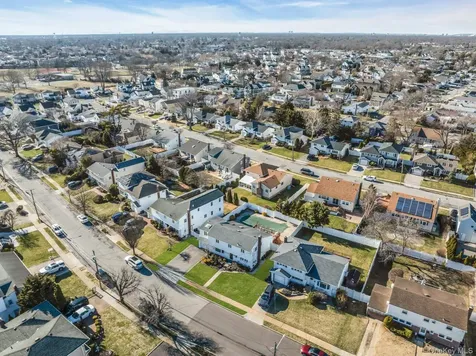 2505 Walters Court Bellmore NY 11710
