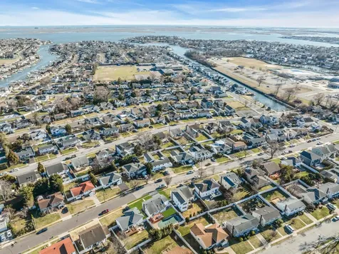 2505 Walters Court Bellmore NY 11710