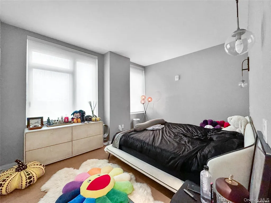 13327 39th Avenue Flushing NY 11354