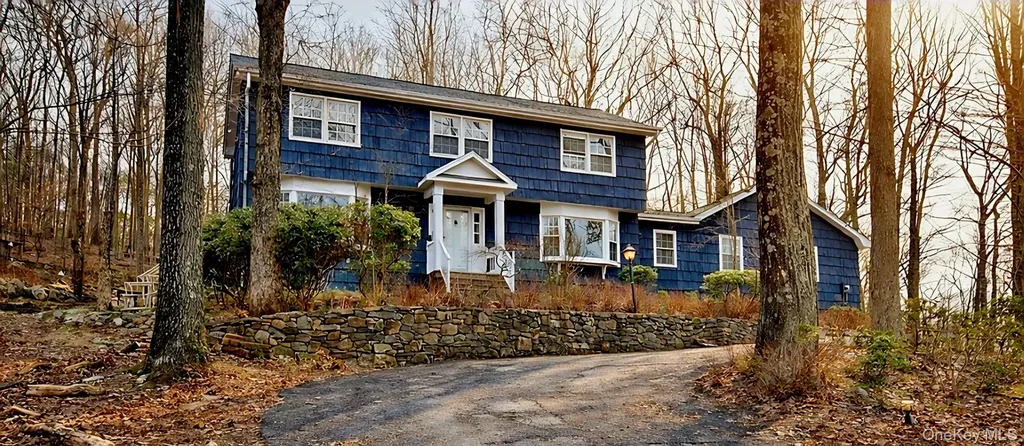 9 Crescent Lane Putnam Valley NY 10579