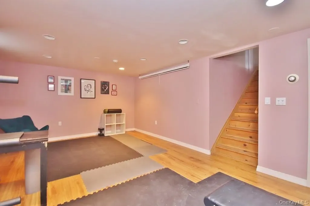9 Crescent Lane Putnam Valley NY 10579