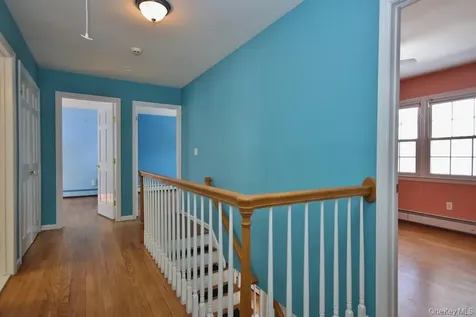 9 Crescent Lane Putnam Valley NY 10579