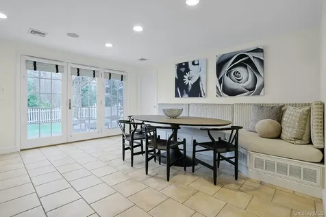 250 Mamaroneck Road Scarsdale NY 10583