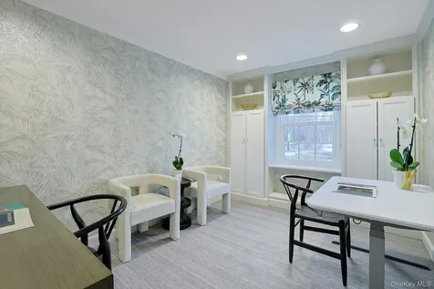 250 Mamaroneck Road Scarsdale NY 10583