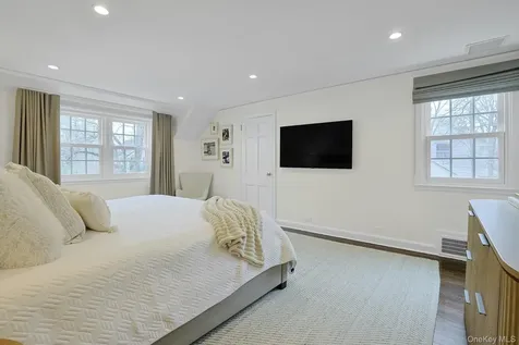 250 Mamaroneck Road Scarsdale NY 10583