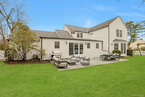 250 Mamaroneck Road Scarsdale NY 10583