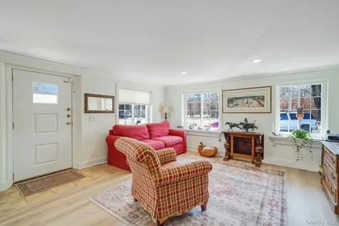 146 Halsey Manor Road Manorville NY 11949