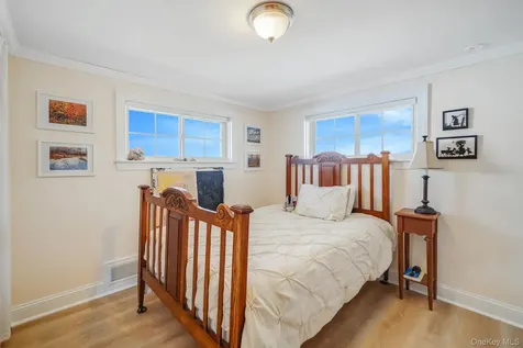 146 Halsey Manor Road Manorville NY 11949