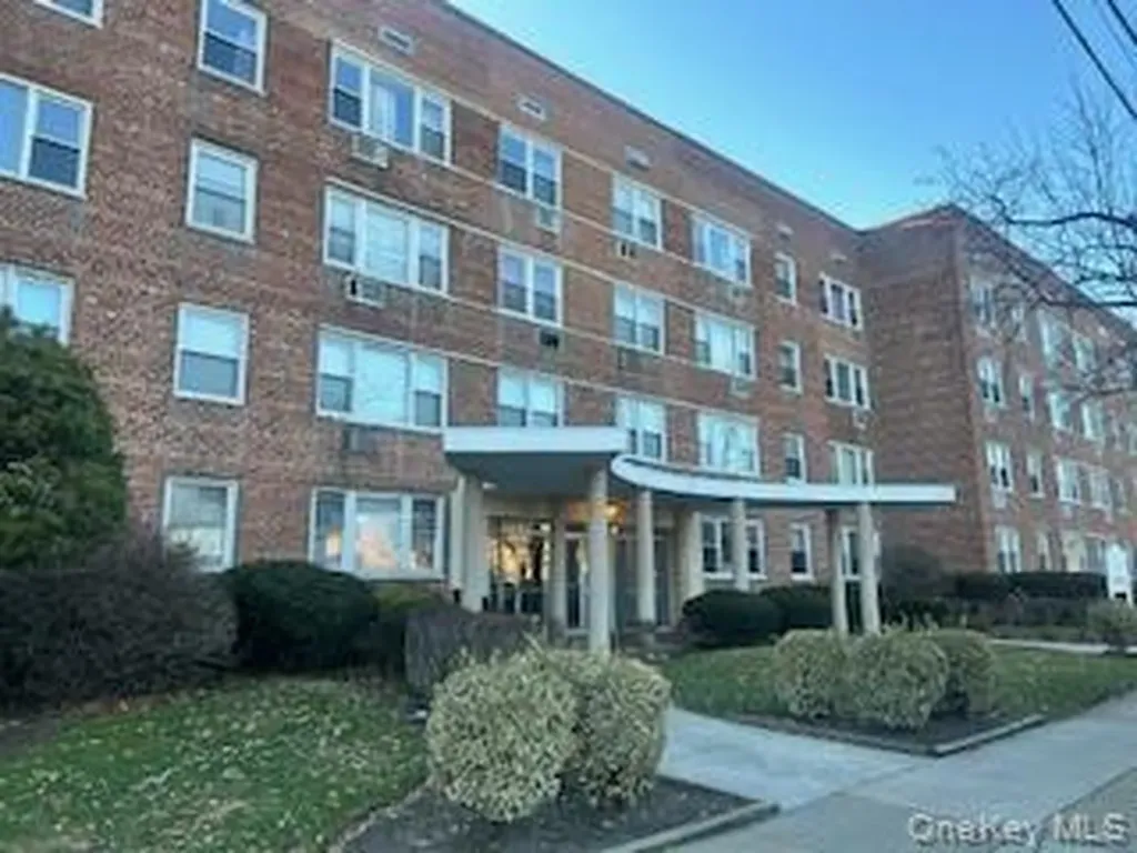 100 S. Ocean Avenue Freeport NY 11520