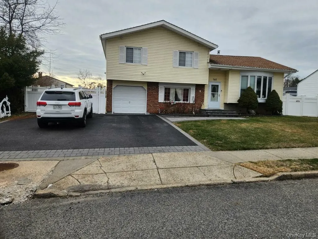 160 Bark Avenue Central Islip NY 11722