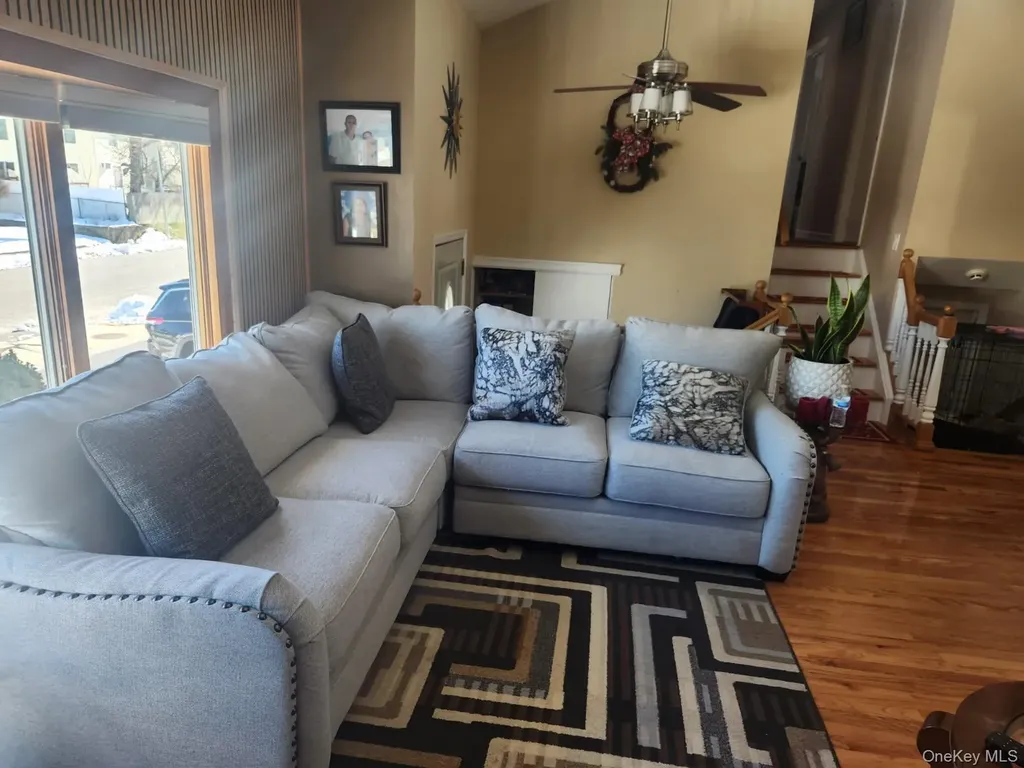 160 Bark Avenue Central Islip NY 11722