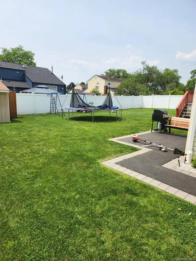 160 Bark Avenue Central Islip NY 11722