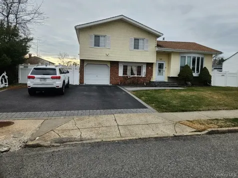 160 Bark Avenue Central Islip NY 11722