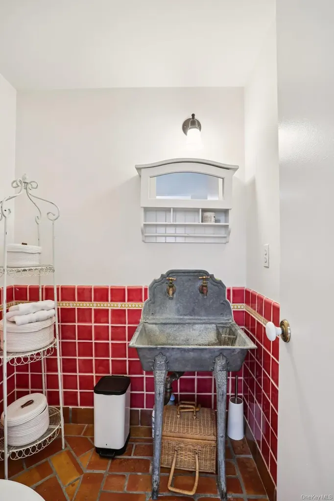 116 Valleyview Road Irvington NY 10533