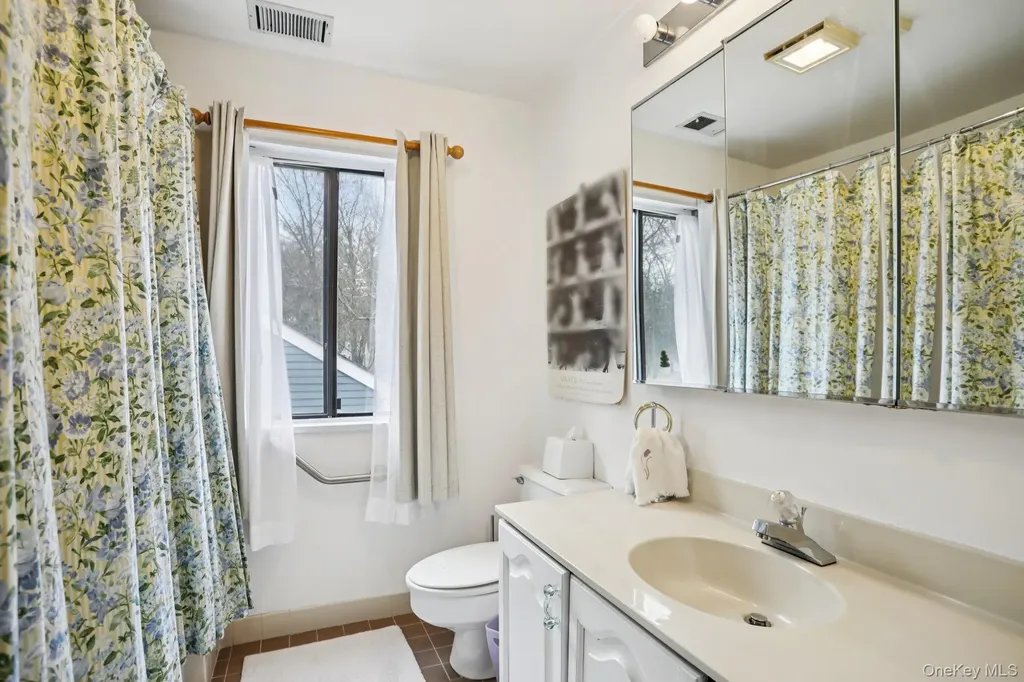116 Valleyview Road Irvington NY 10533