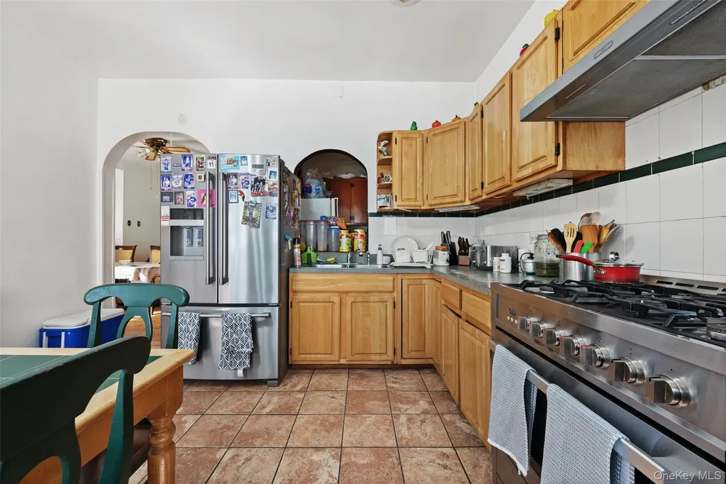 3158 Decatur Avenue Bronx NY 10467