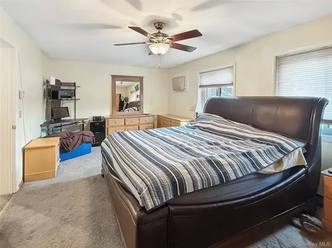 5608 Chelsea Cove N Hopewell Junction NY 12533