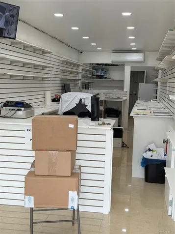190-27-29 Jamaica Avenue Hollis NY 11423