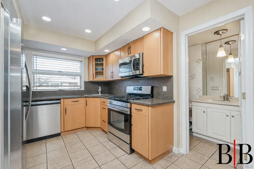 69 Crystal Avenue Staten Island NY 10302