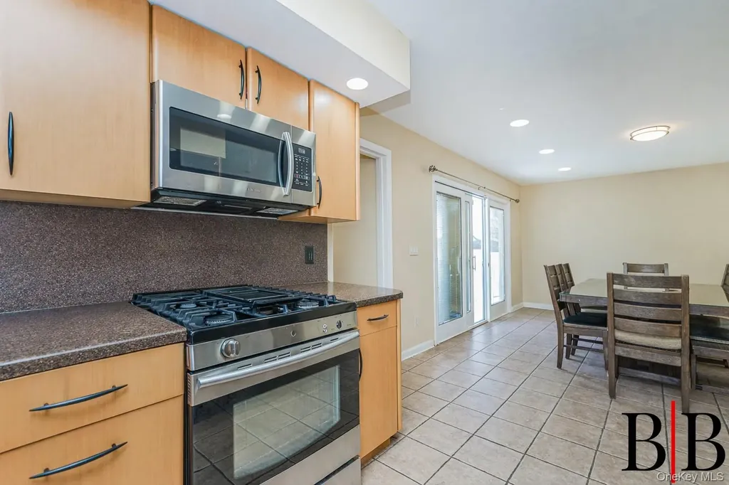 69 Crystal Avenue Staten Island NY 10302