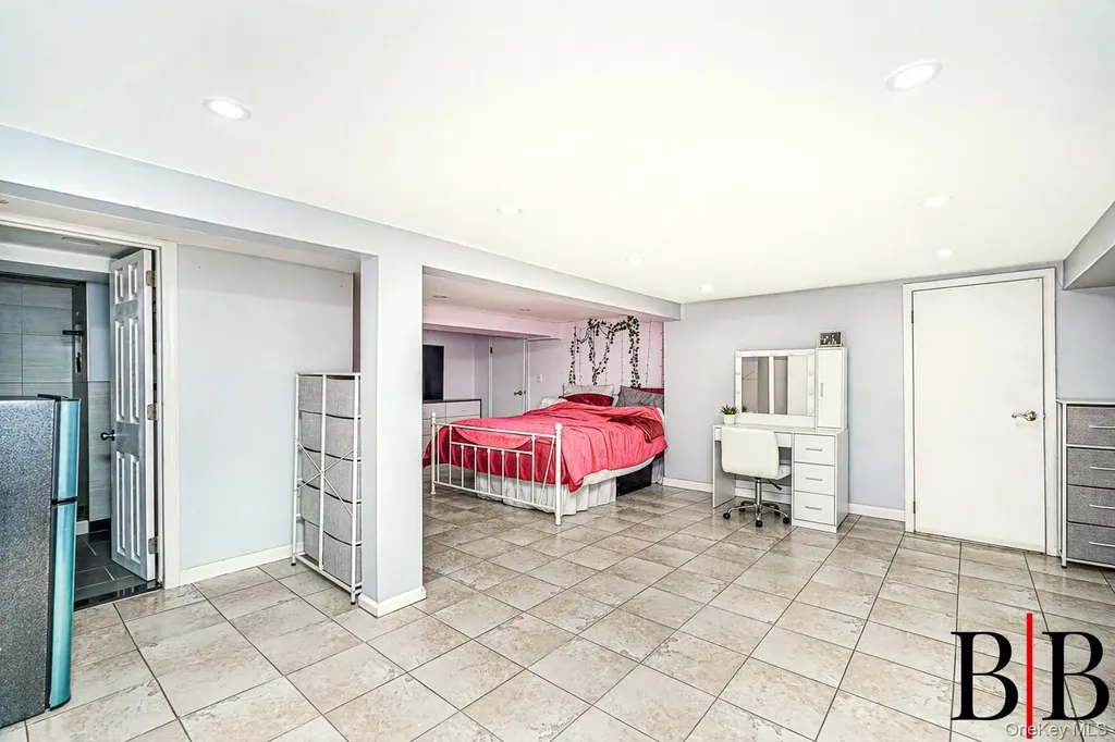69 Crystal Avenue Staten Island NY 10302
