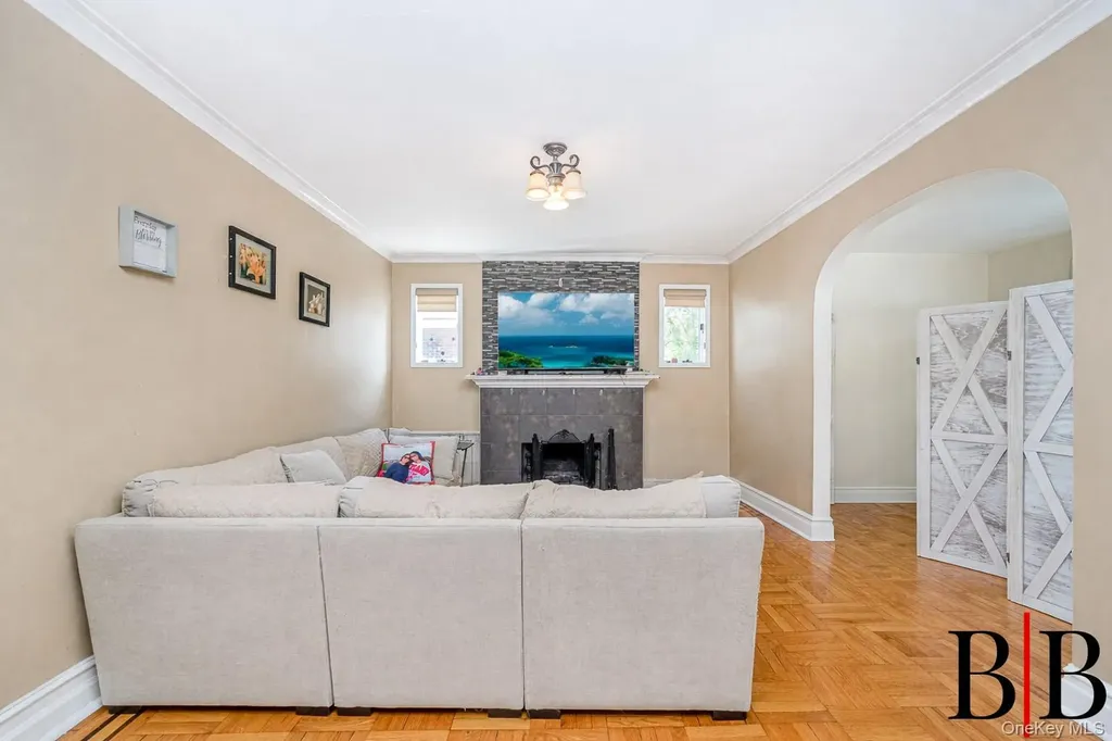 69 Crystal Avenue Staten Island NY 10302