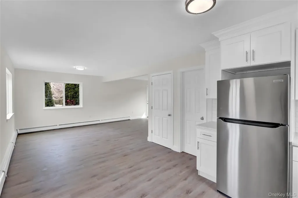 7 Roan Lane Riverhead NY 11901