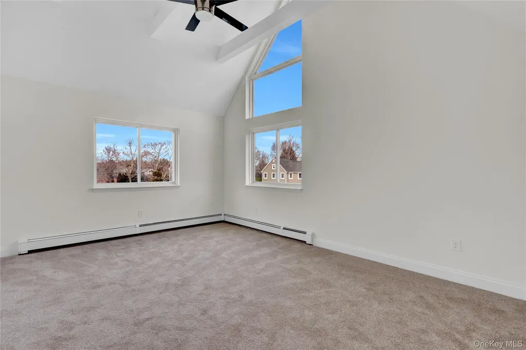 7 Roan Lane Riverhead NY 11901