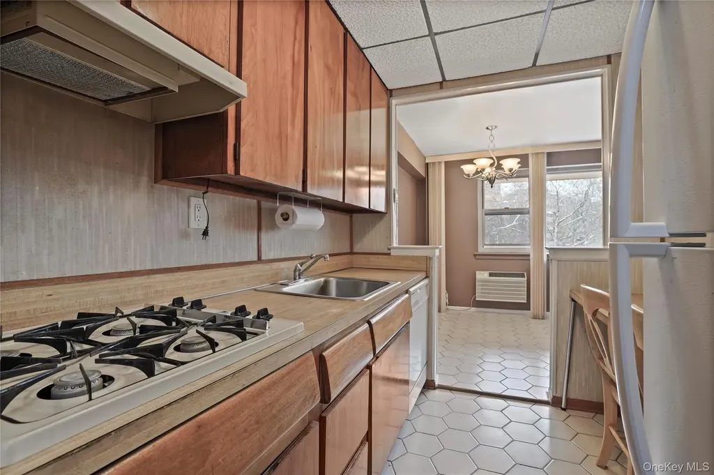 151-31 88th Street Howard Beach NY 11414