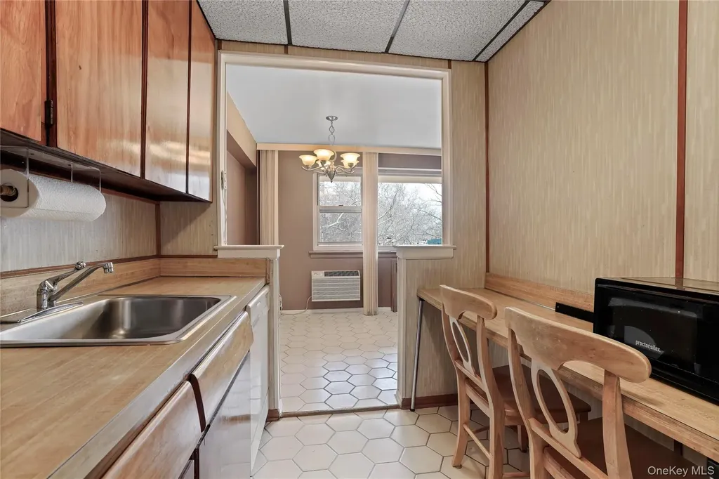 151-31 88th Street Howard Beach NY 11414