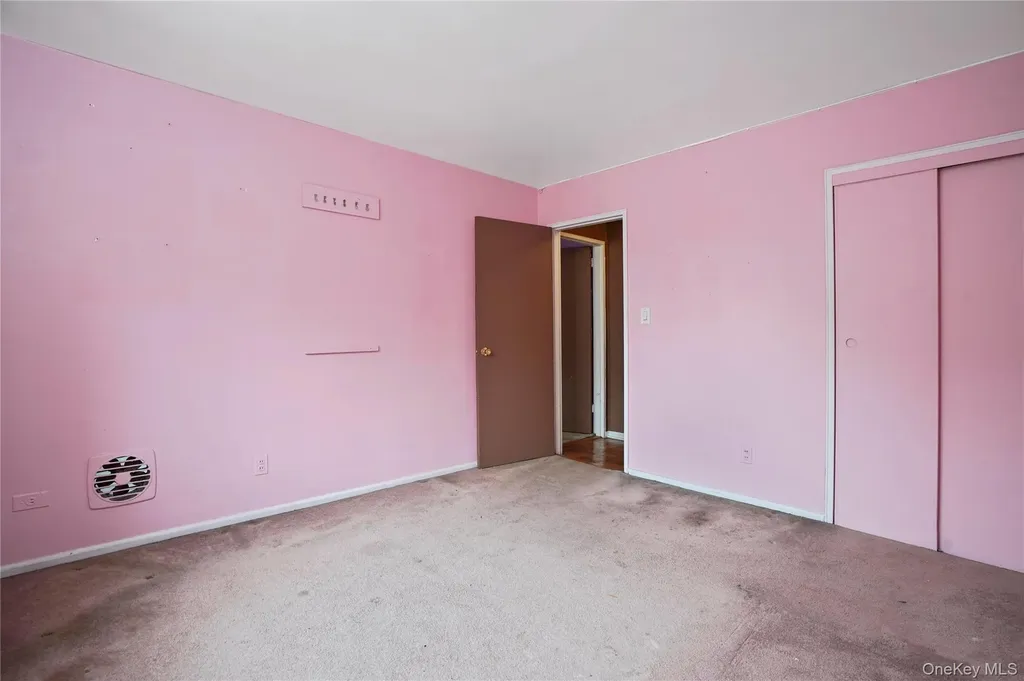 151-31 88th Street Howard Beach NY 11414