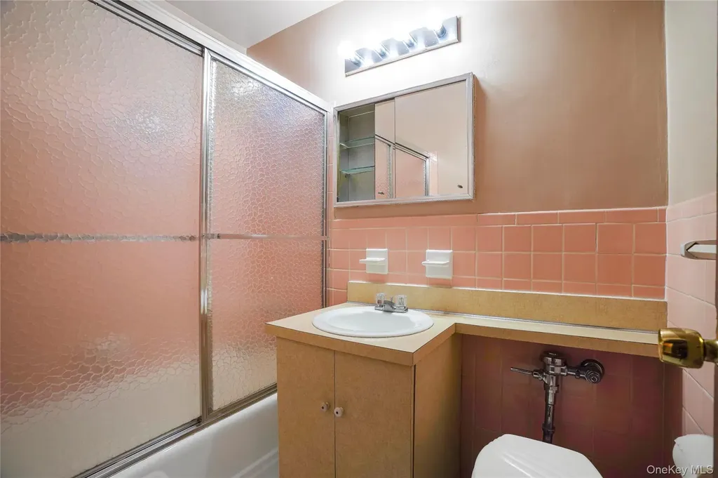 151-31 88th Street Howard Beach NY 11414