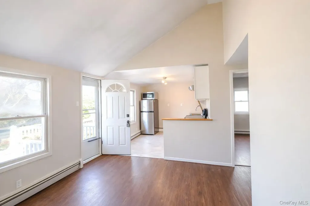 12 Cedarhurst Avenue Selden NY 11784