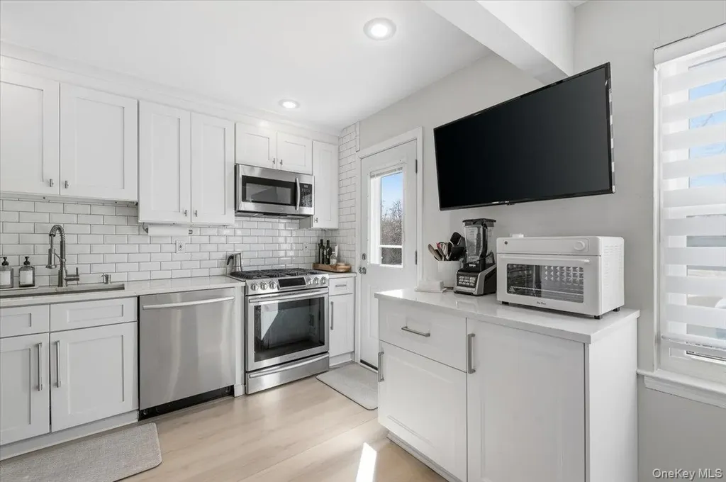 2933 Grand Avenue Baldwin NY 11510