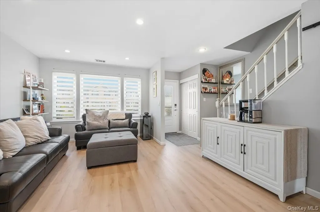 2933 Grand Avenue Baldwin NY 11510