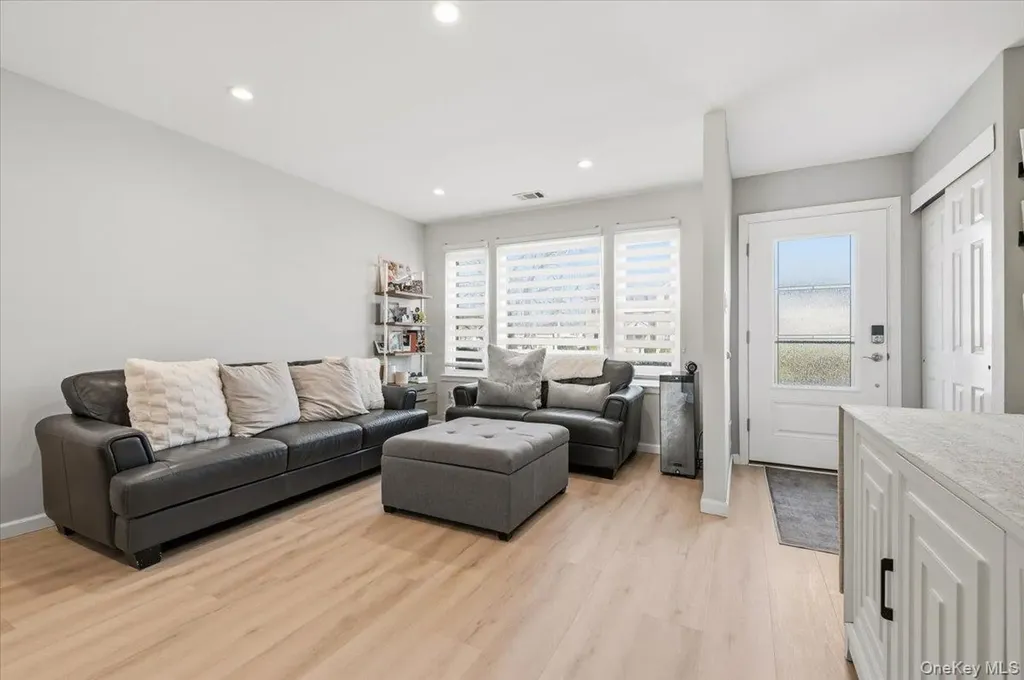 2933 Grand Avenue Baldwin NY 11510