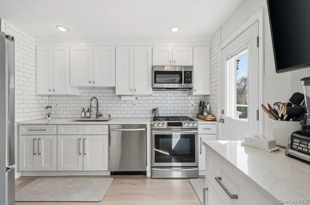 2933 Grand Avenue Baldwin NY 11510