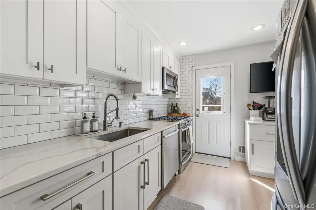 2933 Grand Avenue Baldwin NY 11510