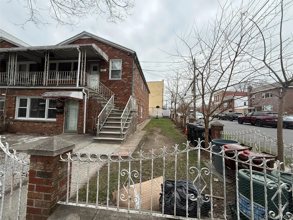 1259 Crosby Avenue Bronx NY 10461