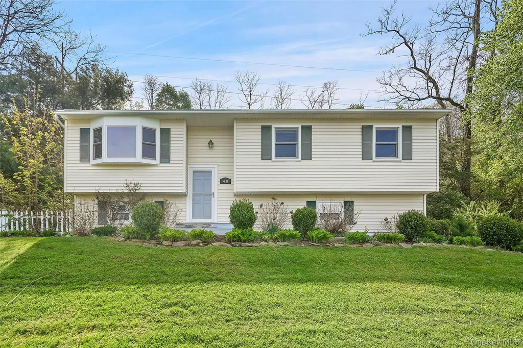 40 Amherst Lane Wappingers Falls NY 12590