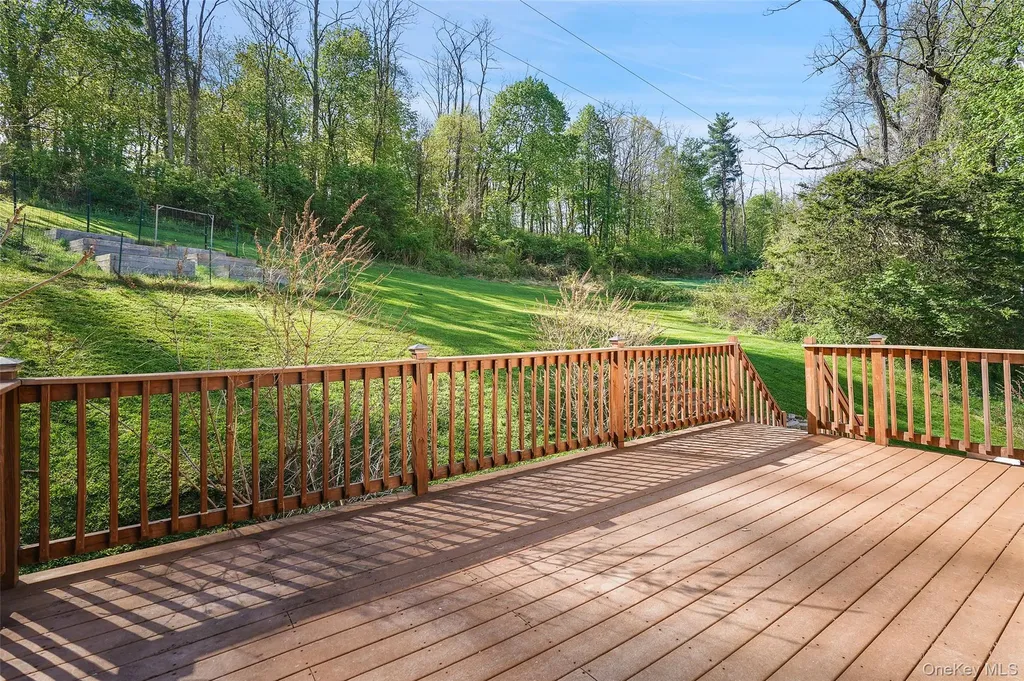 40 Amherst Lane Wappingers Falls NY 12590
