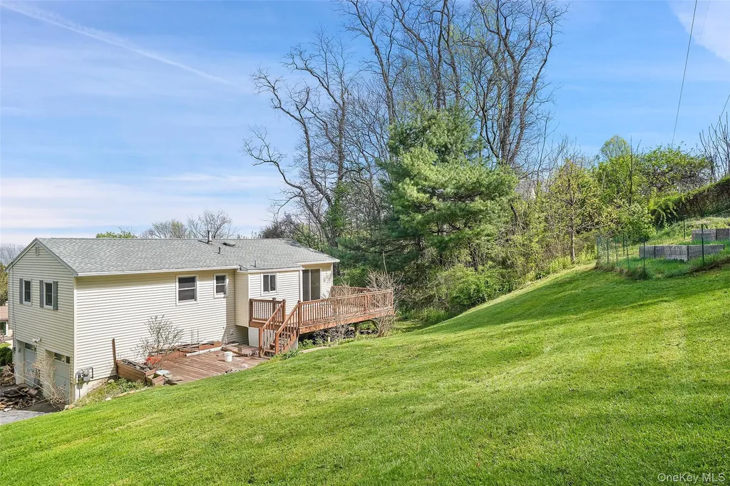 40 Amherst Lane Wappingers Falls NY 12590