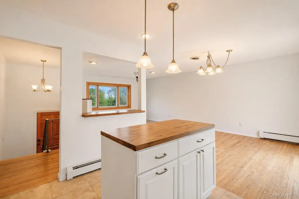 40 Amherst Lane Wappingers Falls NY 12590